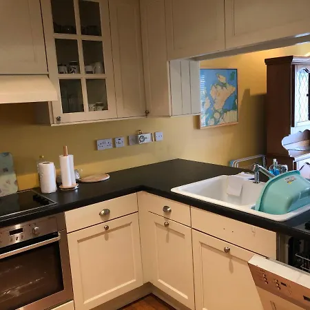 Erin's Town House Tatil Evi Malin